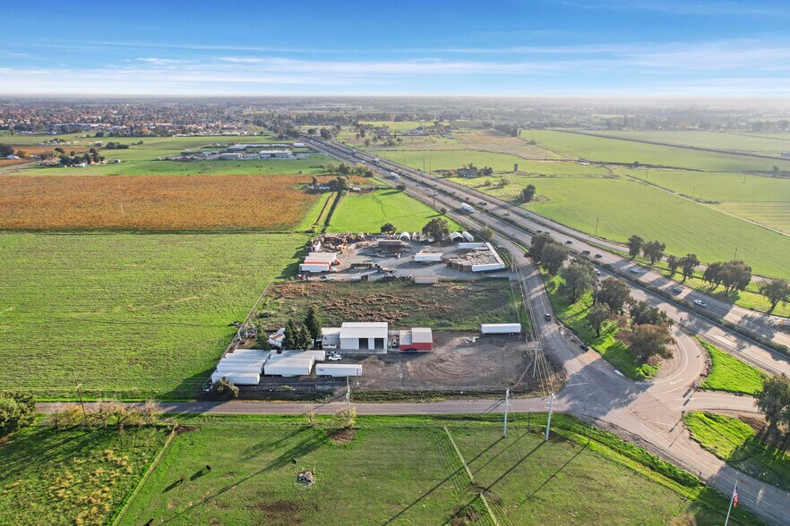 More Photos Of 10150 Mingo Rd, Galt Warehouse For Lease