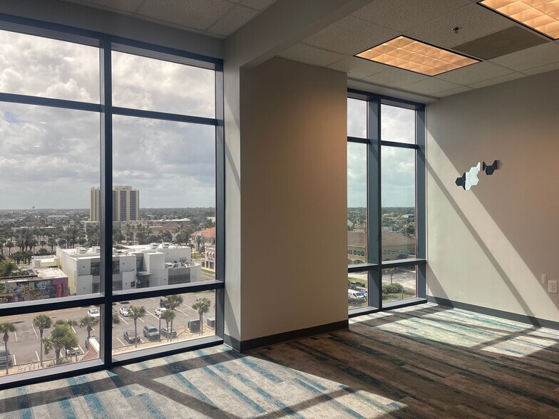 More Photos Of 320 1st St N, Jacksonville Beach Unknown For Lease