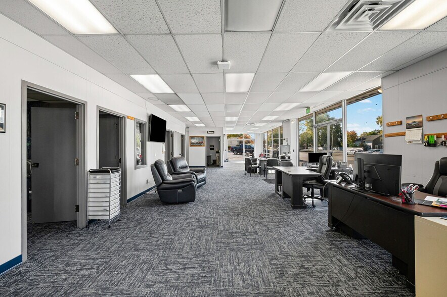 More Photos Of 400 E Pike St, Attica Auto Dealership For Sale
