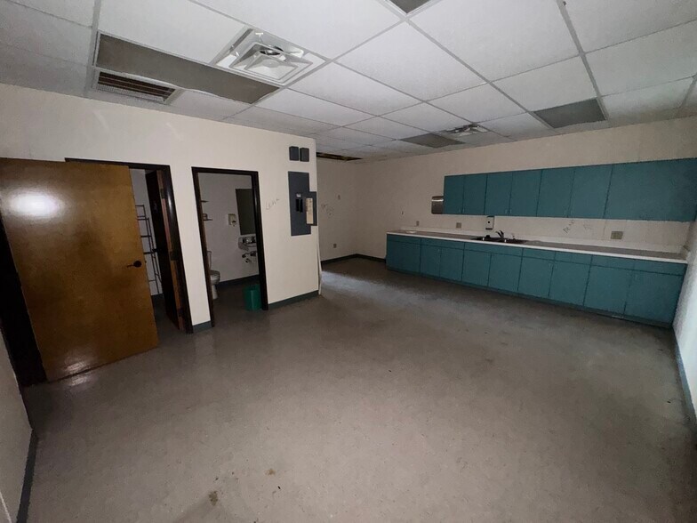 More Photos Of 14500 N Dallas Pky, Dallas Unknown For Lease