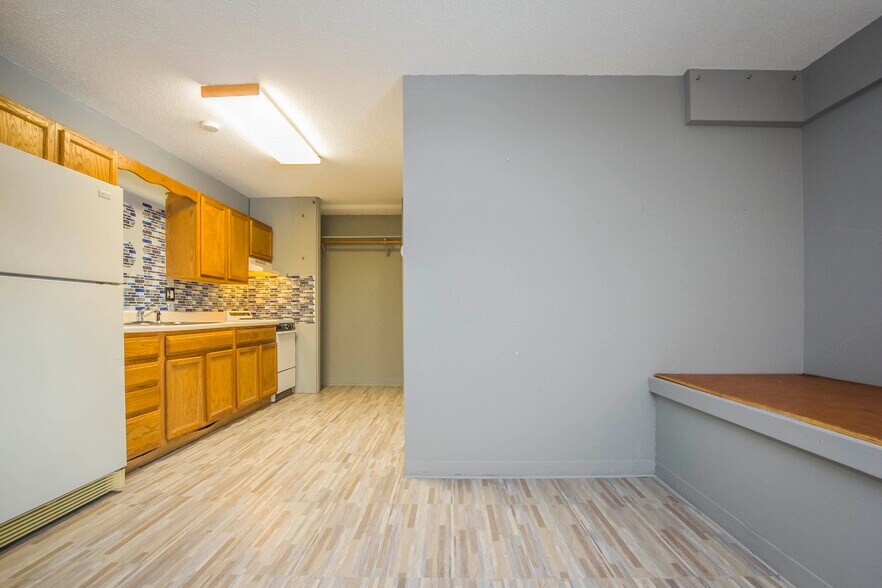 More Photos Of 1316 22nd St, Des Moines Apartments For Sale