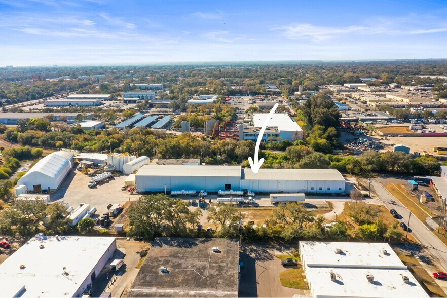 More Photos Of 1555 Sunshine Dr, Clearwater Warehouse For Sale