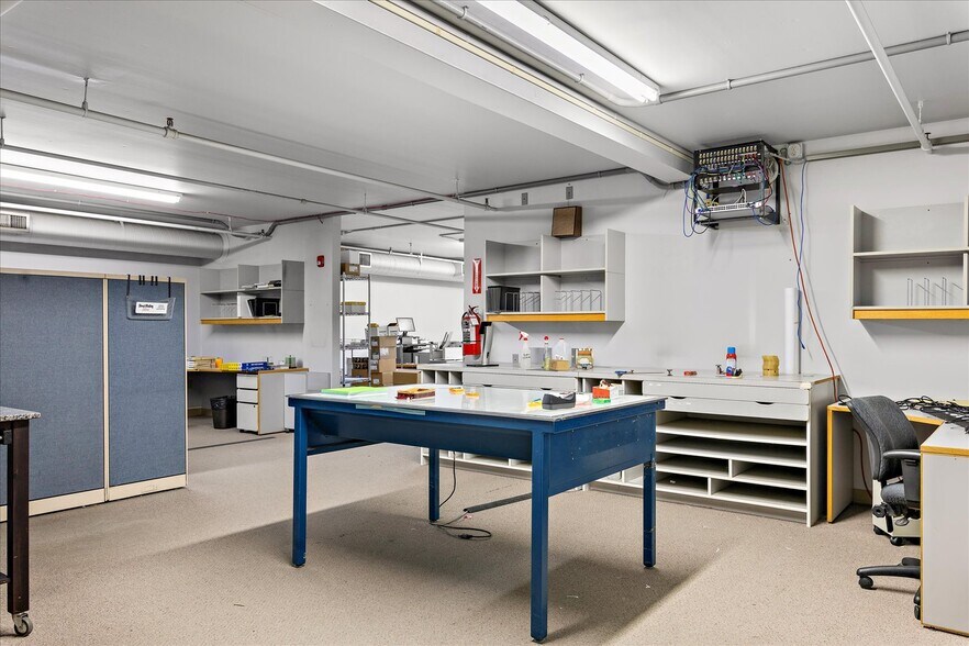 More Photos Of 21021 66th Ave W, Lynnwood Manufacturing For Sale