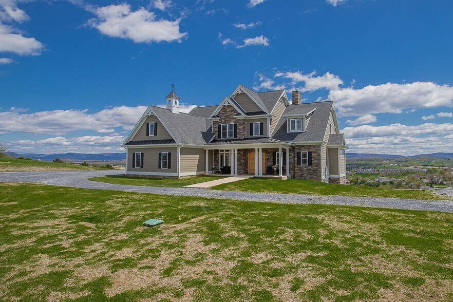 More Photos Of 243 Barrenridge rd, Staunton Specialty For Sale