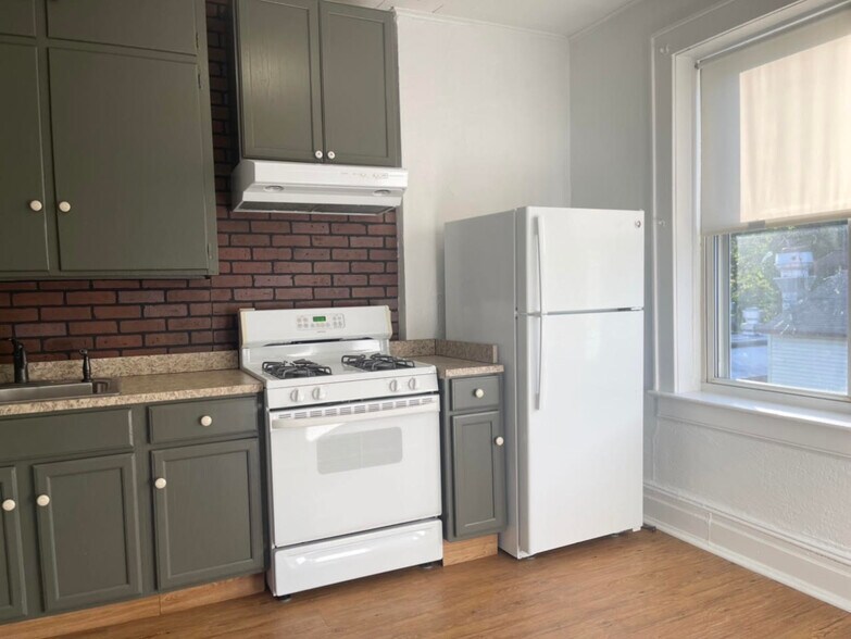 More Photos Of 171 Maplewood Ave, Maplewood Storefront Retail Residential For Sale