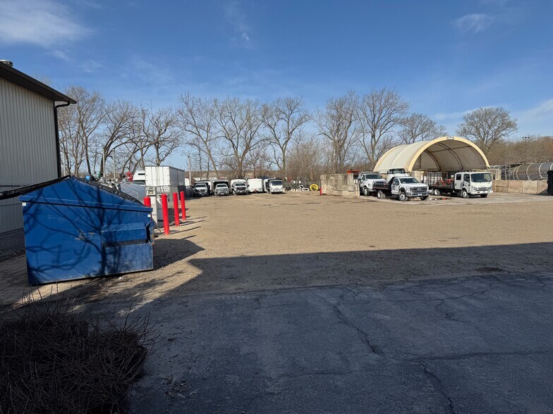 More Photos Of 2128 Gould Ct, Rockdale Warehouse For Sale