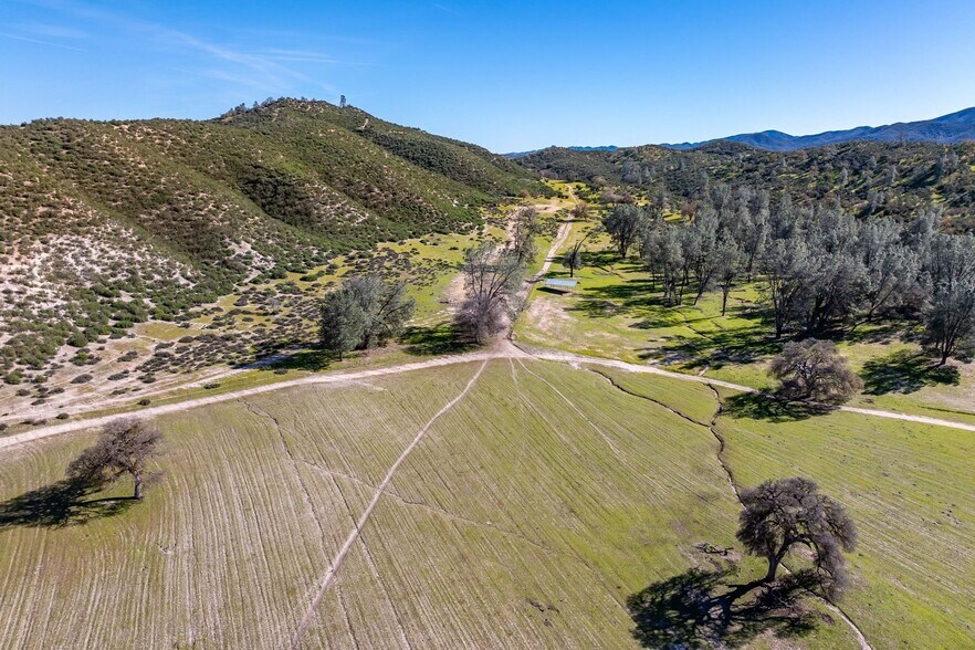 More Photos Of 535 Calf Canyon Hwy, Creston Winery Vineyard For Sale