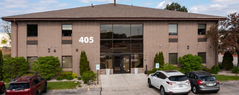 Primary Photo Of 405 N Calhoun Rd, Brookfield Office For Lease