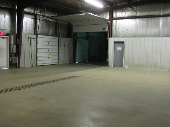 More Photos Of 6002 Saxon Ave, Weston Distribution For Lease