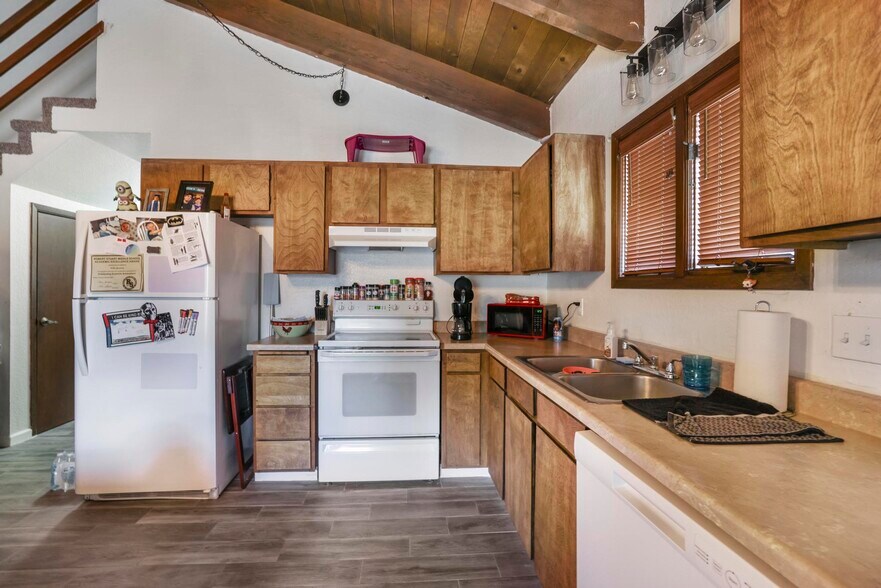 More Photos Of 145 Robbins Ave, Twin Falls Apartments For Sale