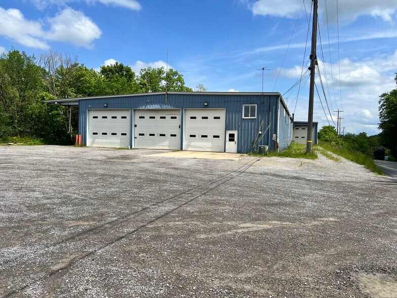 More Photos Of 2470 Evans City Rd, Harmony Warehouse For Sale