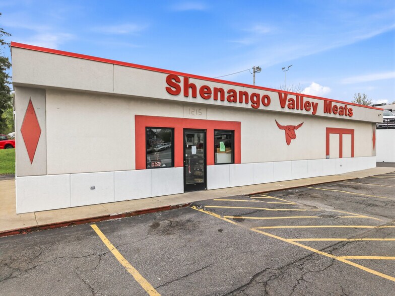 More Photos Of 1215 E State St, Sharon Freestanding For Sale