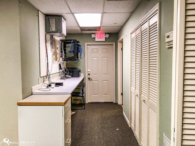 More Photos Of 7961 Hwy 92, Woodstock Medical For Lease