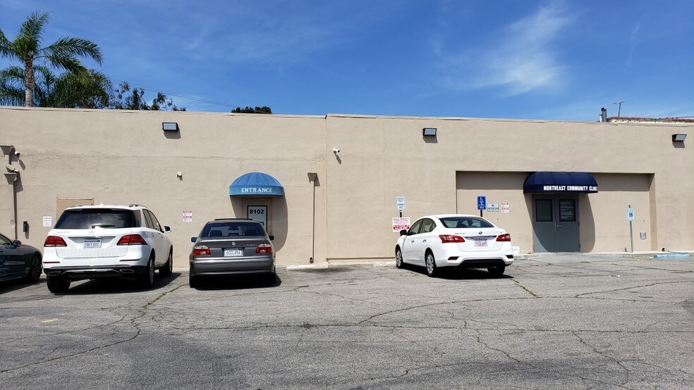 More Photos Of 8102-8110 Sunland Blvd, Sun Valley Medical For Sale