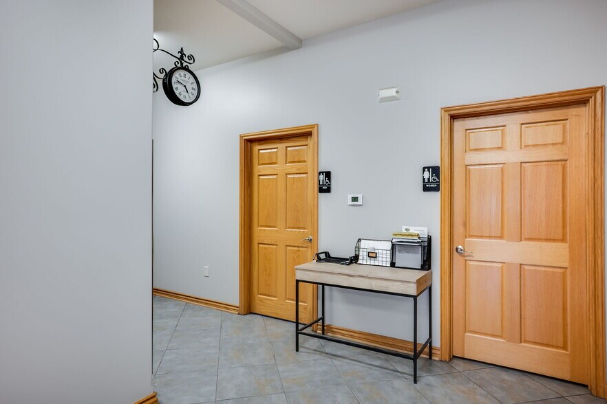 More Photos Of 801 N River St, Derby Warehouse For Sale