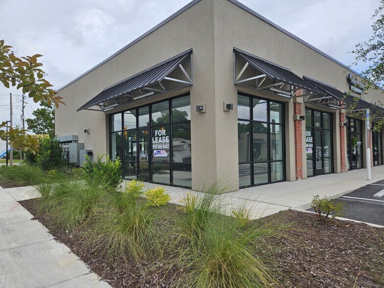 More Photos Of 420 Chaney Ave, Jacksonville Storefront For Lease