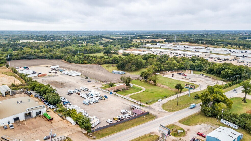 More Photos Of 8010 Rendon Bloodworth Rd, Mansfield Land For Lease