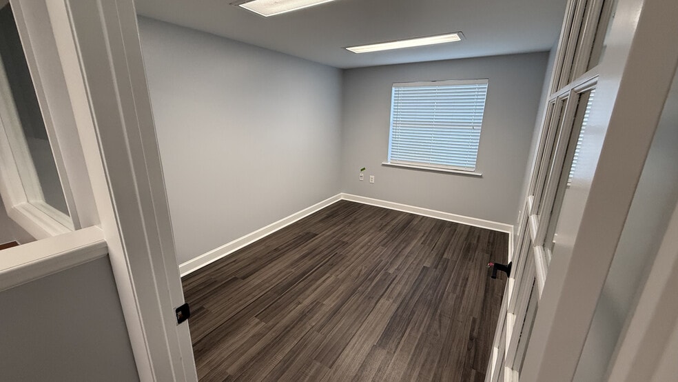 More Photos Of 5321 Memorial Hwy, Tampa Office For Lease