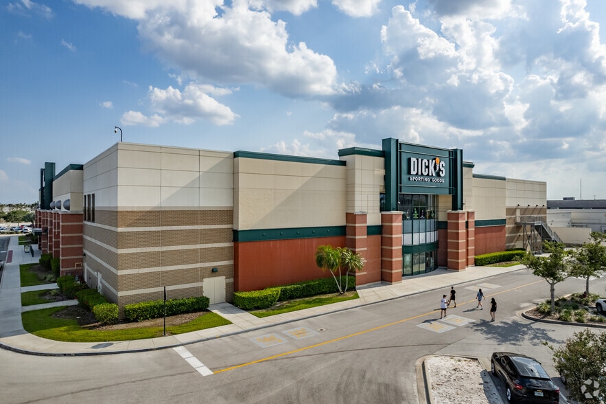 More Photos Of 8001 S Orange Blossom Trl, Orlando Department Store For Lease