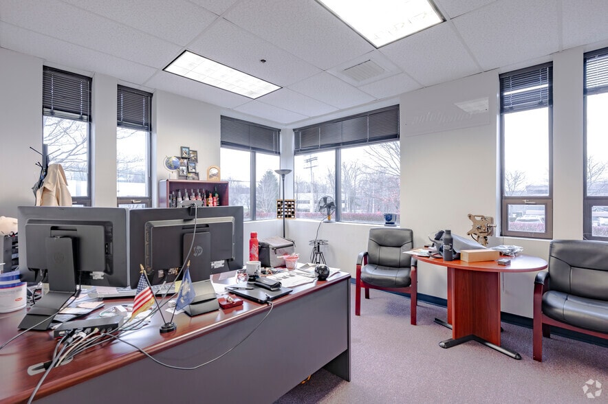 More Photos Of 14-20 Progress Dr, Shelton Office For Lease