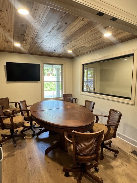 More Photos Of 1549 Colonial Dr, Tallahassee Office For Lease