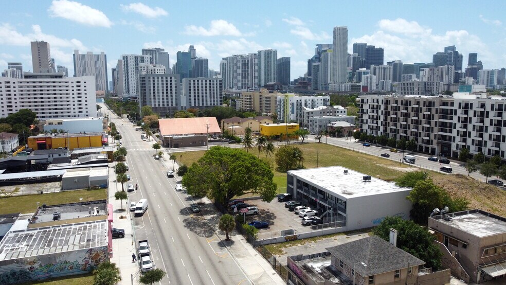 More Photos Of 752-776 W Flagler St, Miami Storefront Retail Office For Lease