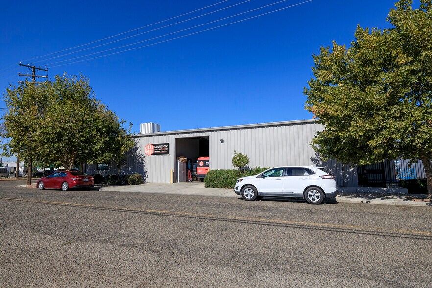 More Photos Of 213 C St, Turlock Industrial For Sale