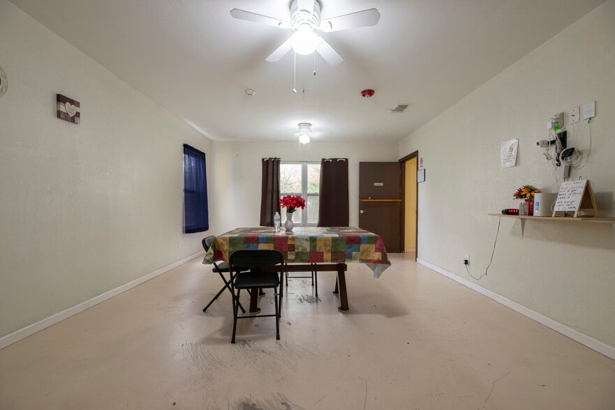 More Photos Of 2522 Holly Hill Dr, San Antonio Medical For Lease