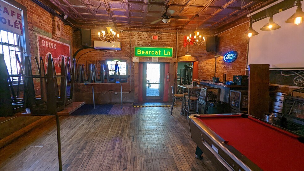 More Photos Of 117 S San Francisco St, Flagstaff General Retail For Sale
