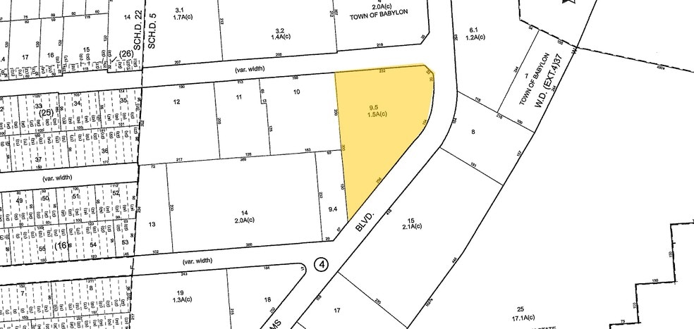 More Photos Of 195 Marine St, Farmingdale Warehouse For Lease