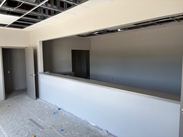 More Photos Of 1534 US-190, Port Allen Industrial For Lease