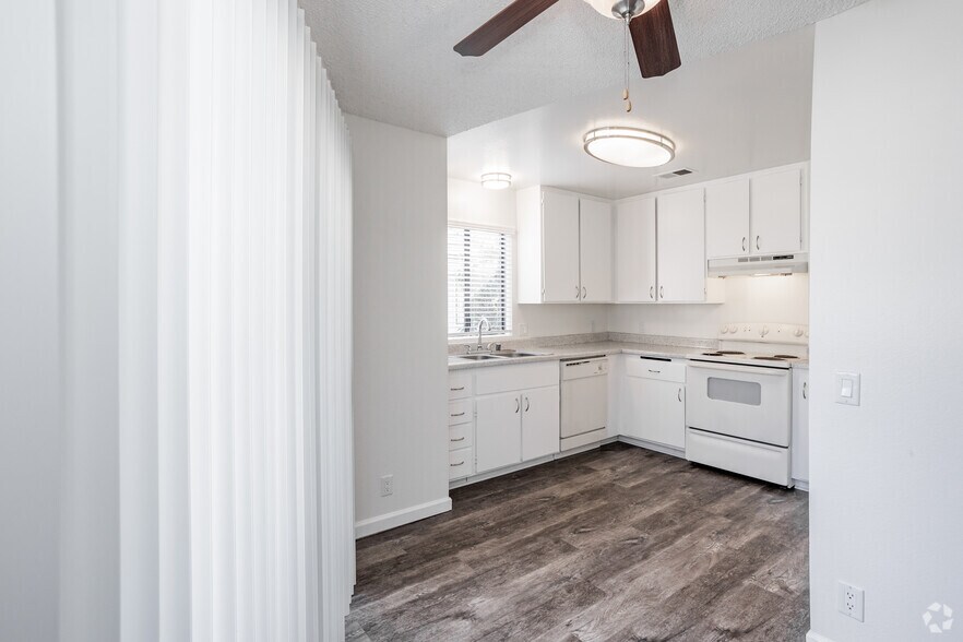 More Photos Of 140 S Highland Ave, Placentia Apartments For Sale