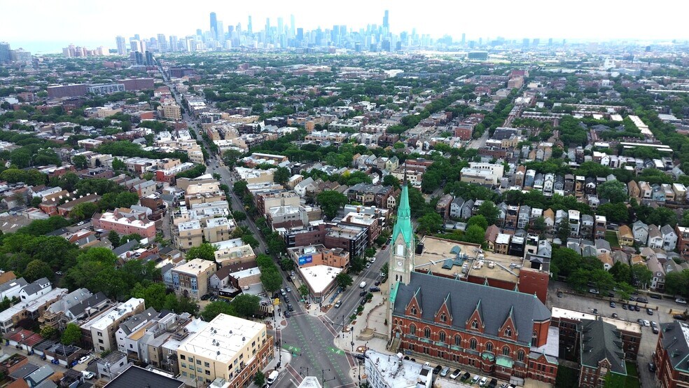 More Photos Of 2965 N Lincoln Ave, Chicago Storefront Retail Residential For Sale