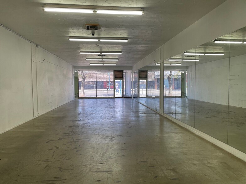 More Photos Of 4900 Lankershim Blvd, North Hollywood Freestanding For Sale