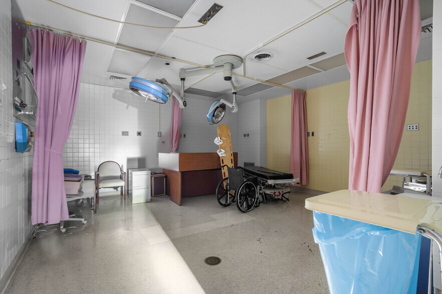 More Photos Of 94 Hospital St, Ridgway Specialty For Sale
