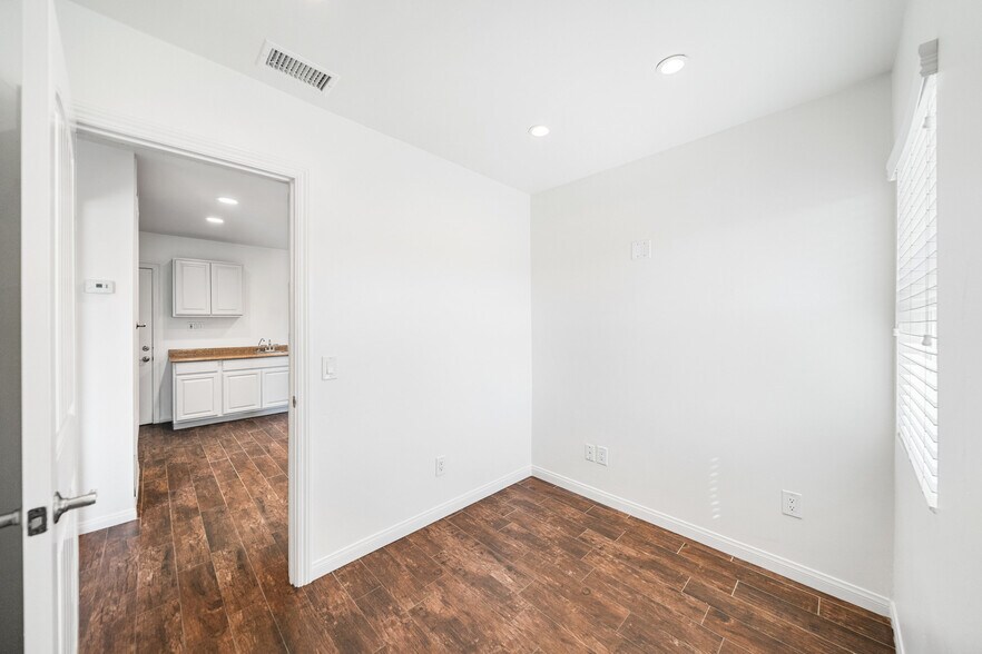 More Photos Of 6315 Pedley Rd, Riverside Land For Sale