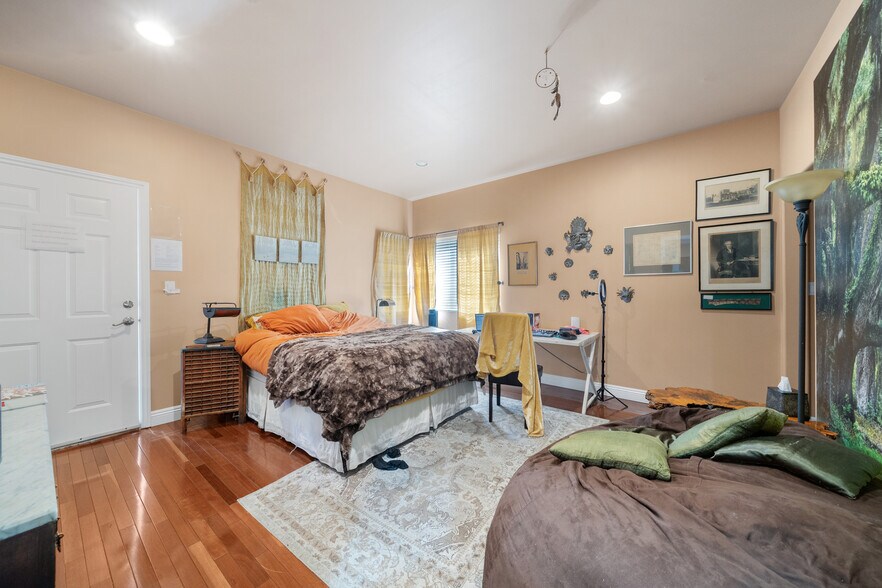 More Photos Of 2516 Elsinore St, Los Angeles Multifamily For Sale