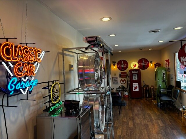 More Photos Of 1730 W Pulaski Hwy, Elkton Service For Sale