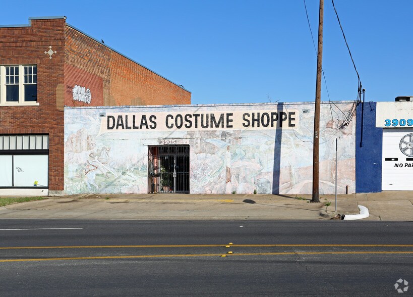 Primary Photo Of 3905 Main St, Dallas Storefront For Sale