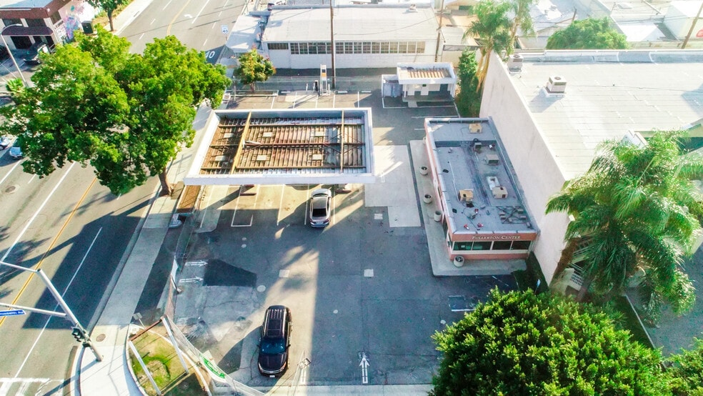 More Photos Of 242 E Commonwealth Ave, Fullerton Restaurant For Sale