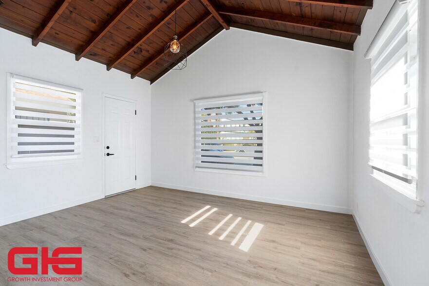 More Photos Of , Pasadena Multifamily For Sale