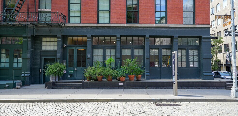 More Photos Of 434 Greenwich St, New York Apartments For Sale