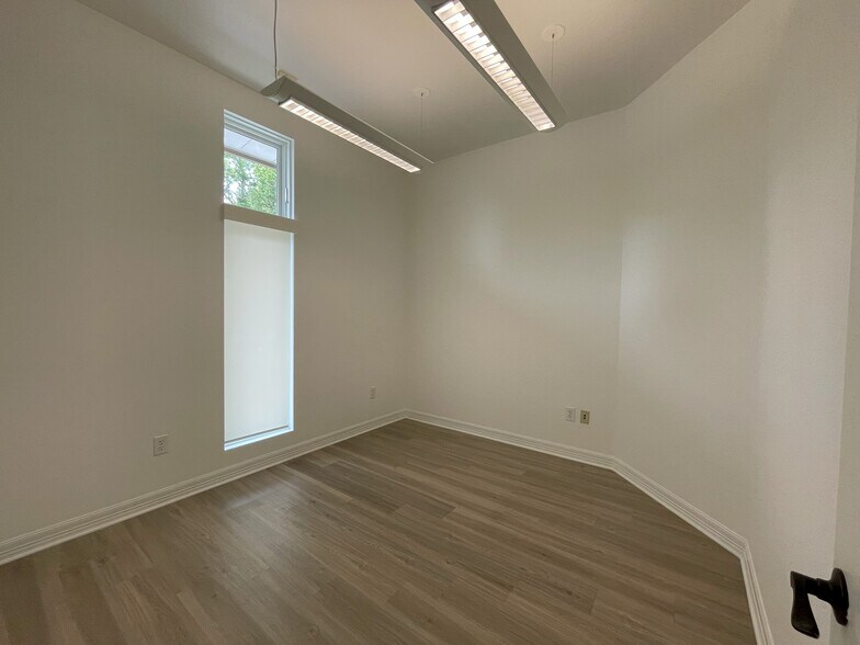 More Photos Of 109 Enterprise Pky, Boerne Loft Creative Space For Lease