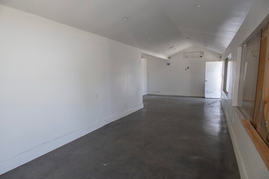 More Photos Of 5725 Lankershim Blvd, North Hollywood Storefront For Sale