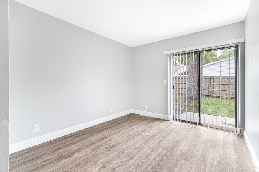 More Photos Of 4111 SE 22nd Ave, Ocala Apartments For Sale
