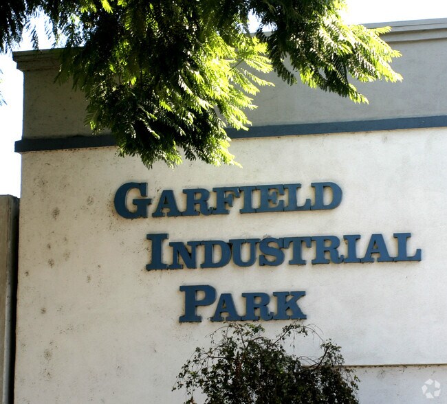 More Photos Of 14044 Garfield Ave, Paramount Manufacturing For Lease