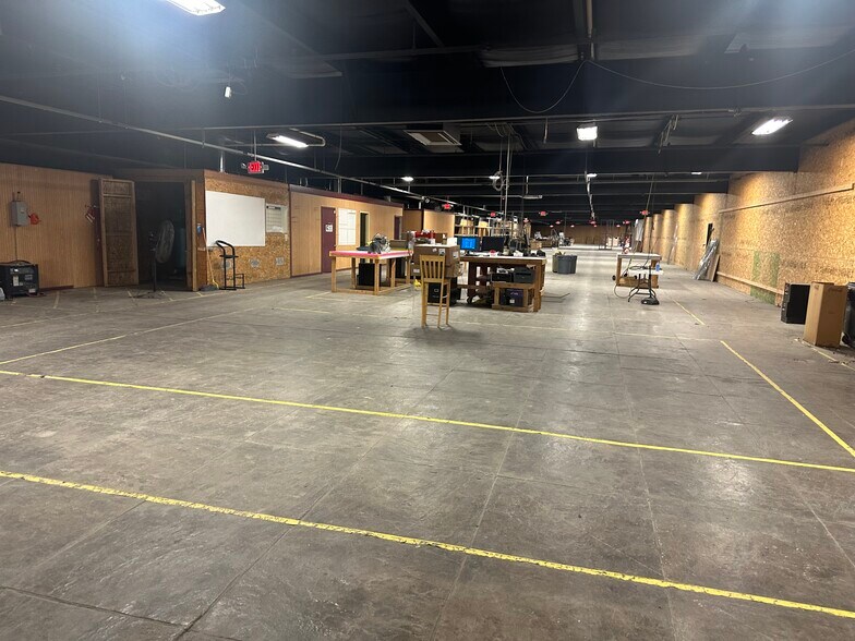 More Photos Of 4330 W Mount Morris Rd, Mount Morris General Retail For Sale