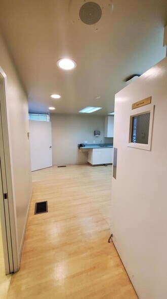 More Photos Of 2740 W Main St, Visalia Medical For Lease