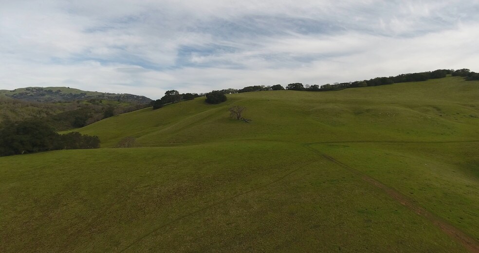 More Photos Of 1002 Metcalf Rd, San Jose Land For Lease