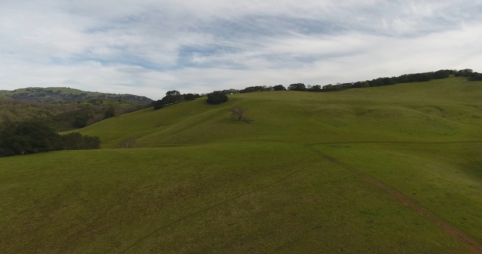 More Photos Of 1002 Metcalf Rd, San Jose Land For Lease